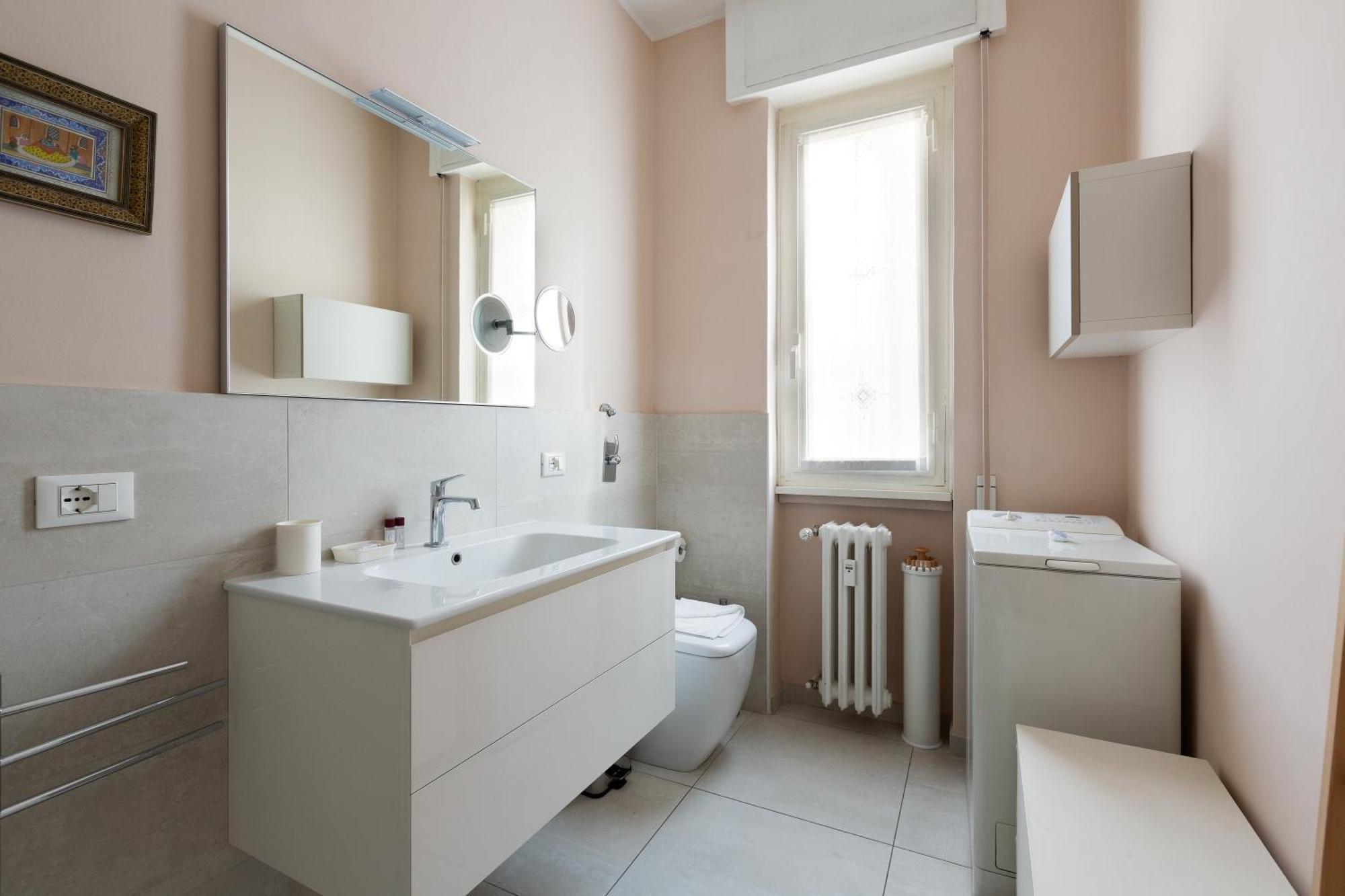 Milan-Linate Apartment With Balcony Exterior foto