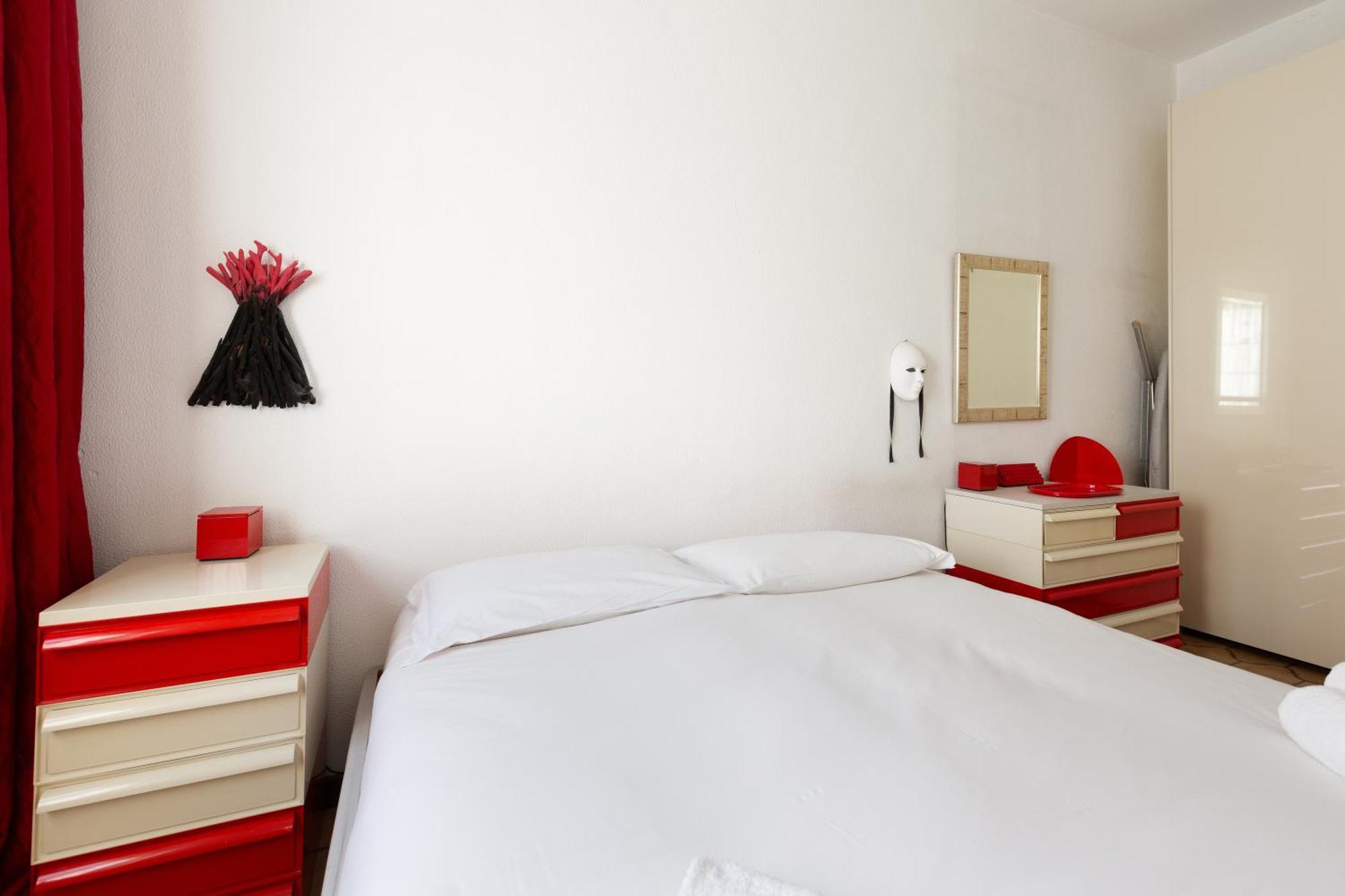 Milan-Linate Apartment With Balcony Exterior foto